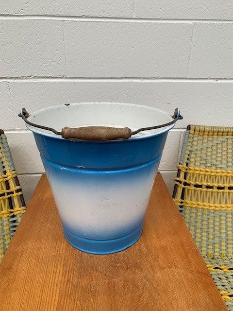 Vintage Hungarian  Enamel Water Bucket  #5302 Byron