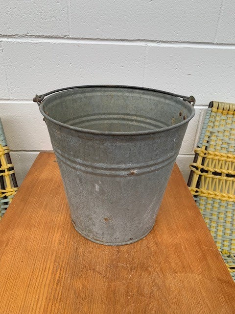 Vintage Hungarian Galvanised Water Bucket  #5304 Byron