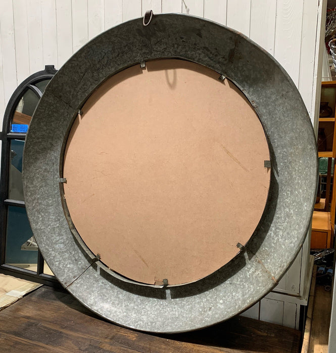 Vintage  Round Metal Mirror #4596 Byron