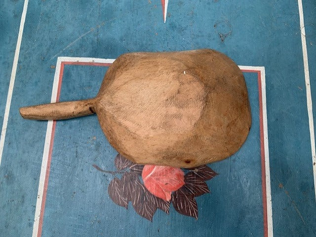 Vintage Handcarved  Wooden  Grain Scoop  #5433 Byron