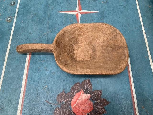 Vintage Handcarved  Wooden  Grain Scoop  #5434 Byron