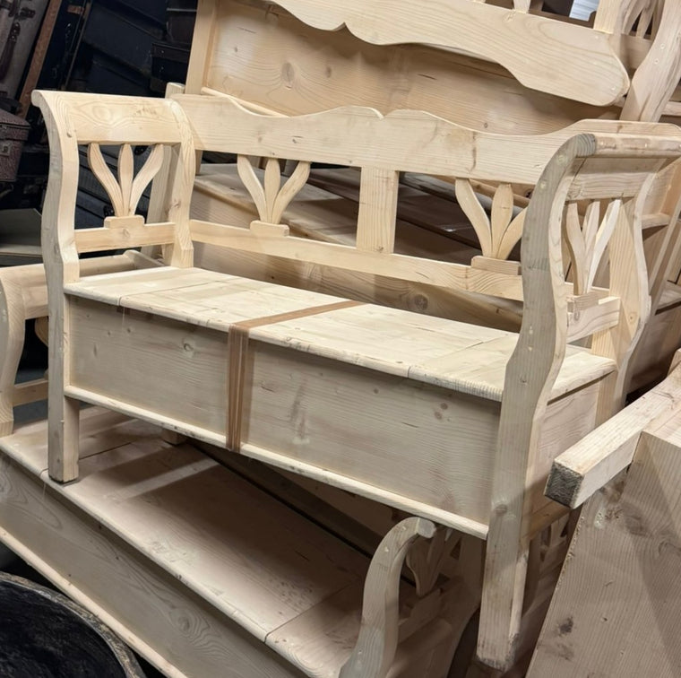 Vintage Box Bench Seat    #N2.  *Read Info*. Next Container -June