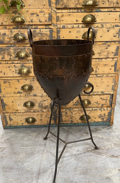 Metal  Planter   #7237