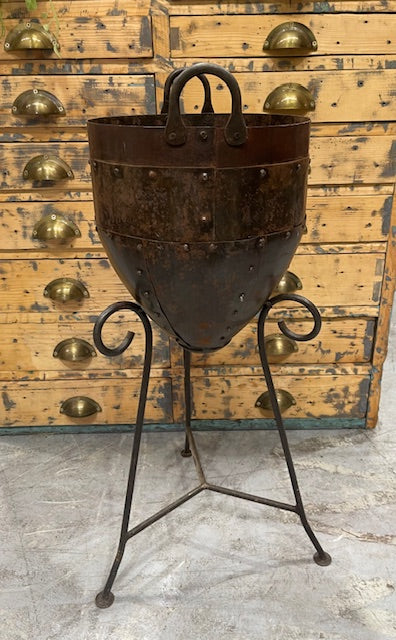 Metal  Planter   #7237