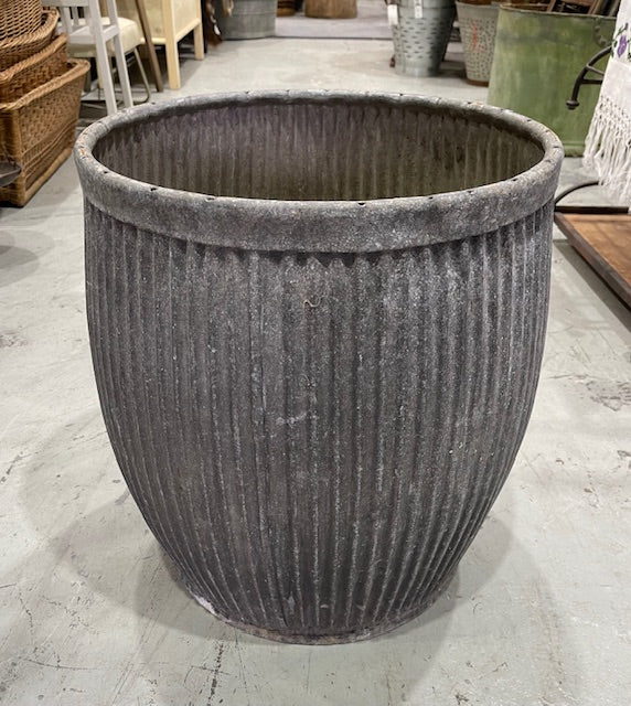 Vintage  English Galvanized Dolly  Tub #7258