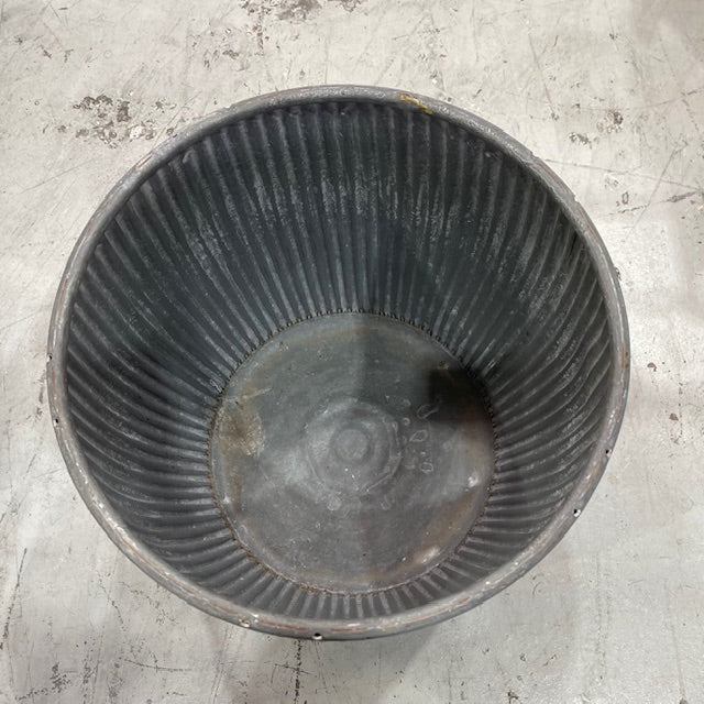 Vintage  English Galvanized Dolly  Tub #7259