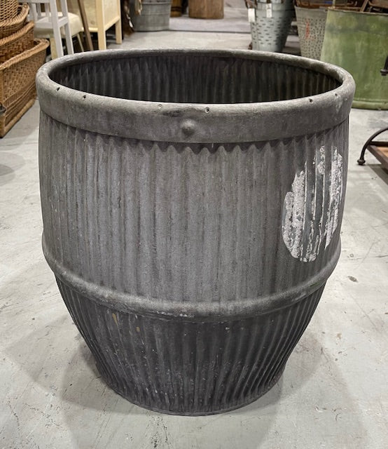Vintage  English Galvanized Dolly  Tub #7260
