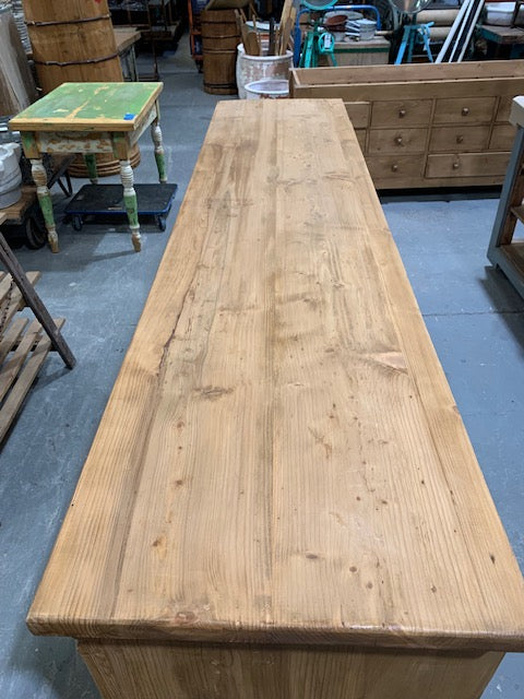 European Kitchen Island table / Shop Counter # 5048