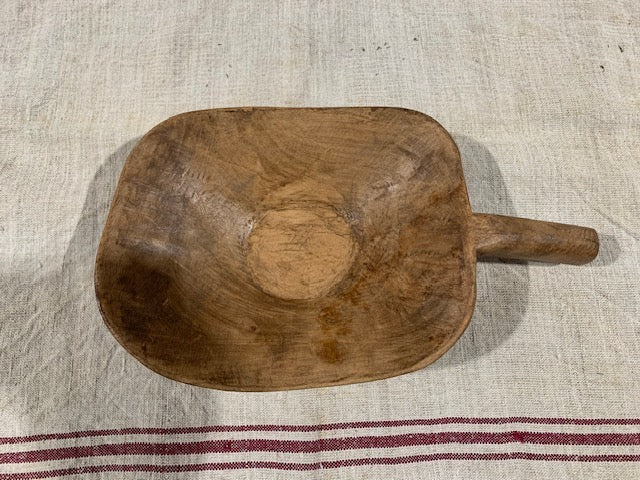 Vintage Handcarved  Wooden  Grain Scoop  #5115