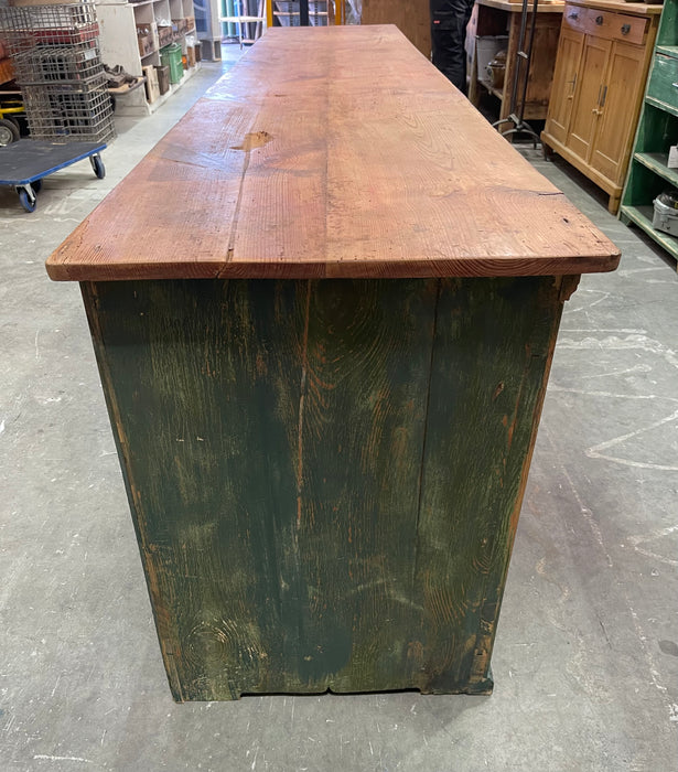European Shop Counter #6788