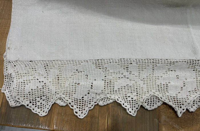 1940s  Linen/Hemp Sheet    #6833  (Read Information About This Item)