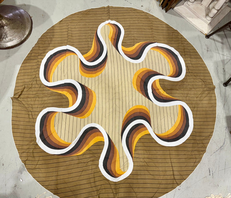 1970s  Table Cloth #F718 *Read Info*