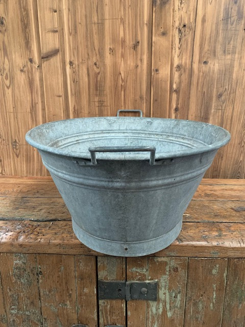 Vintage  European Galvanized Wash Tub #5461