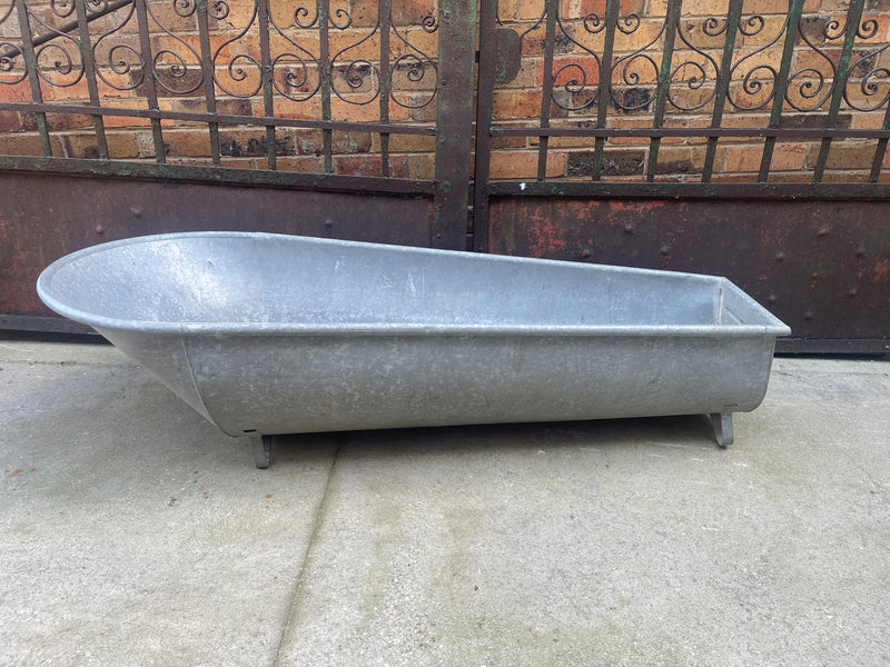 Vintage 1940s  Galvanized Bath Tub #6862