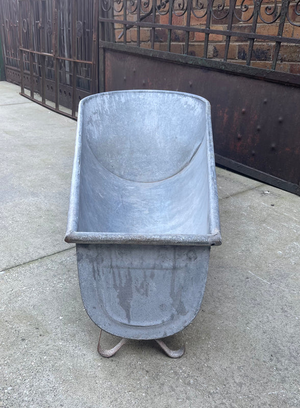 Vintage 1940s  Galvanized Bath Tub #6863