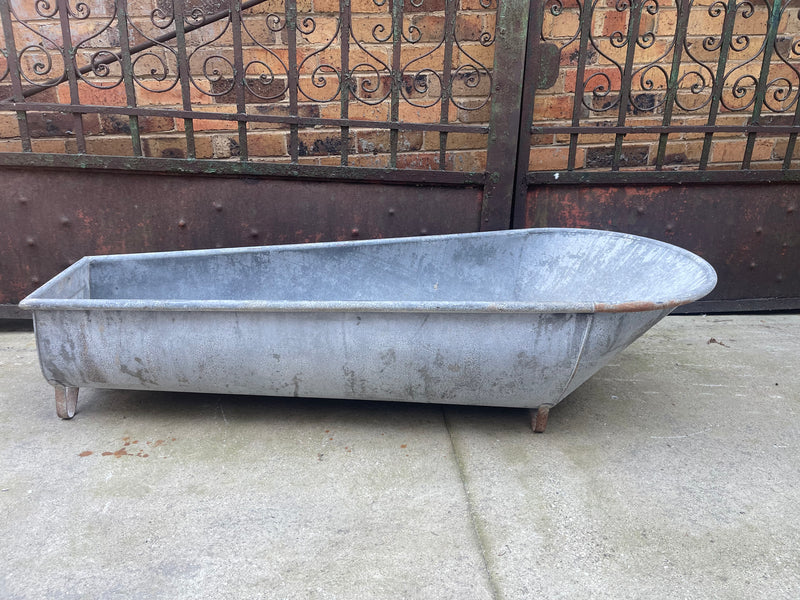 Vintage 1940s  Galvanized Bath Tub #6863