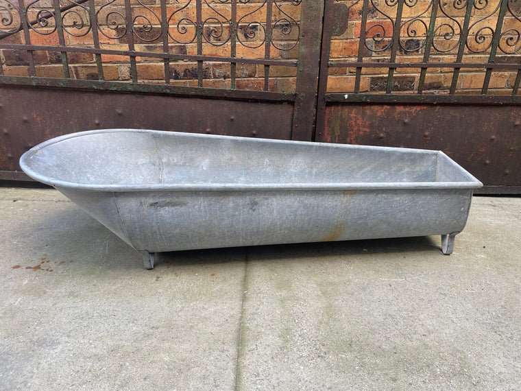 Vintage 1940s  Galvanized Bath Tub #6864