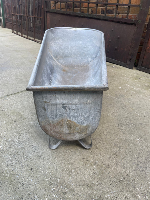 Vintage 1940s  Galvanized Bath Tub #6864