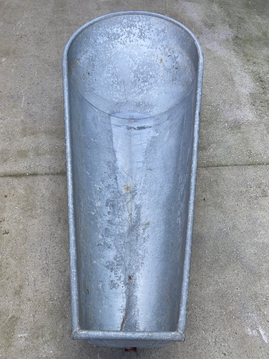 Vintage 1940s  Galvanized Bath Tub #6865