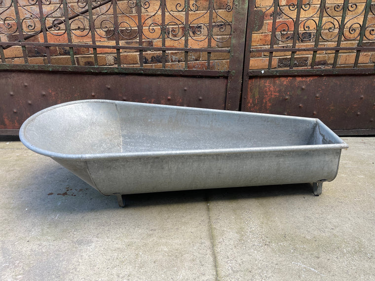 Vintage 1940s  Galvanized Bath Tub #6866
