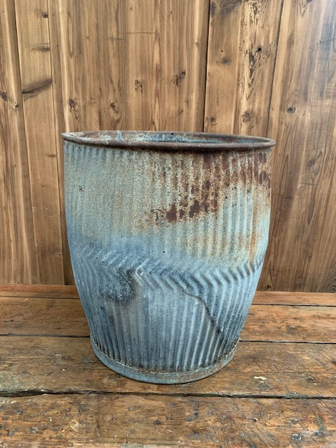 Vintage  English Galvanized Dolly  Tub #5494