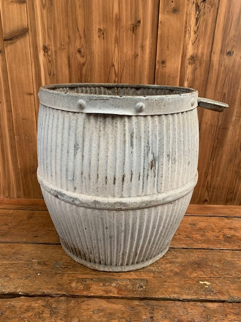 Vintage  English Galvanized Dolly  Tub #5495