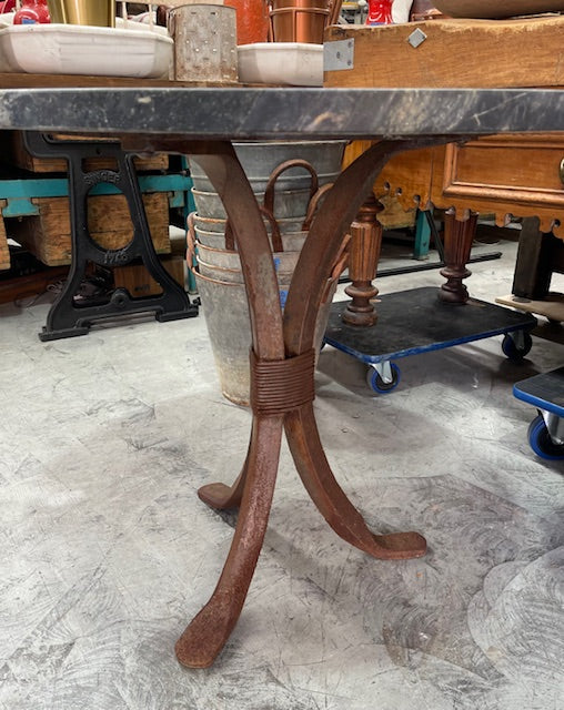 Norvigo Marble Top Metal Base Table   #6954