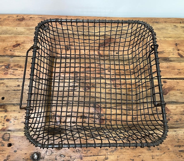 Vintage Wire Basket #6985
