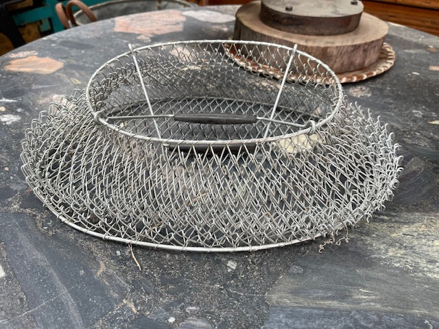 Vintage European Collapsible Egg Basket  #6989