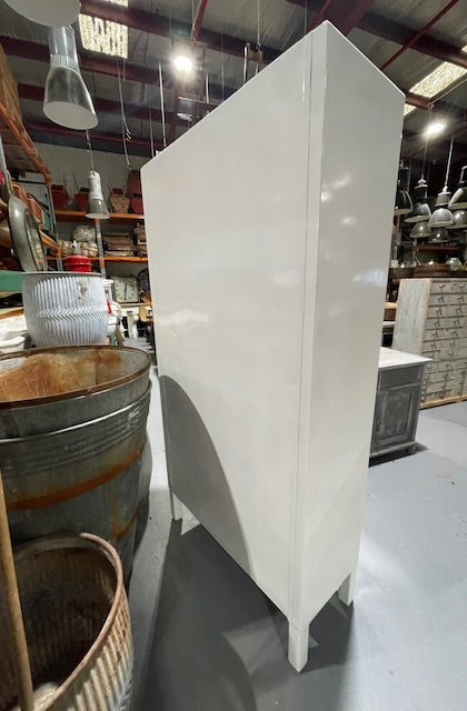 Eastern European Medical  Cabinet #5901
