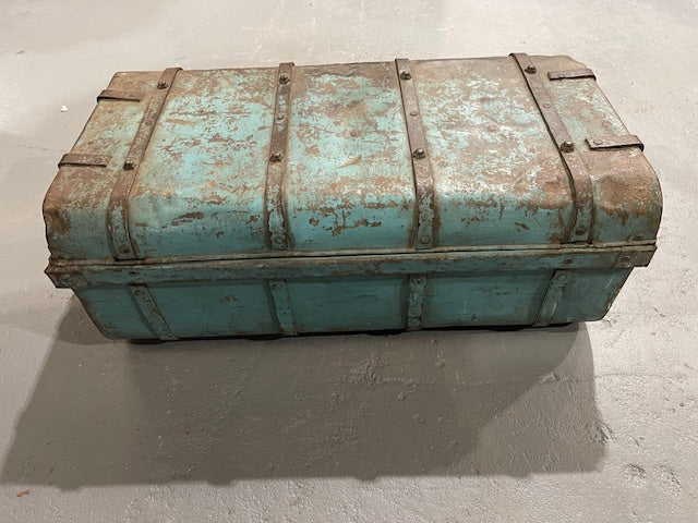 Vintage Metal  Suitcase  #6052