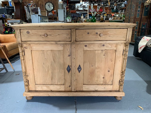 Vintage European Kitchen Cabinet  #5786 Byron