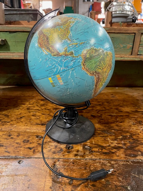 Vintage European World Globe Lamp #6064