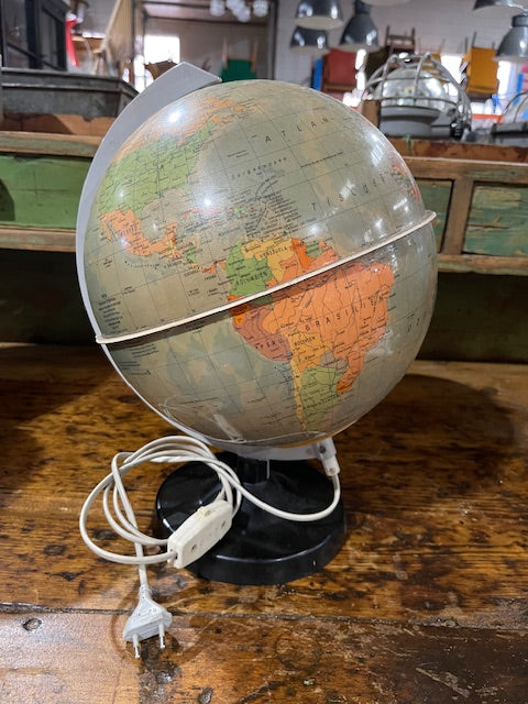 Vintage European World Globe Lamp #6066