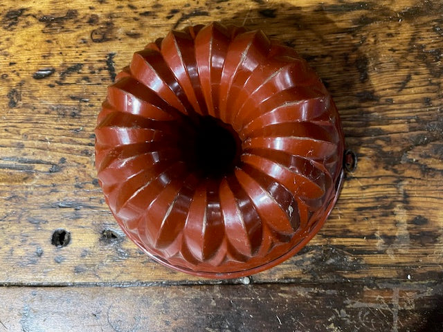 Vintage Tin Cake Baking  Pan  #6077