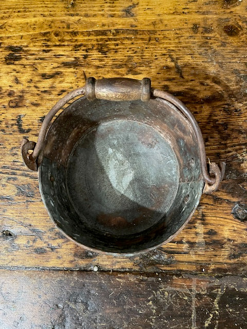 Metal Bucket    #6085
