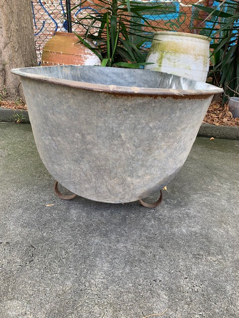 1940s   European Galvanised Bathtub #5816 ON HOLD