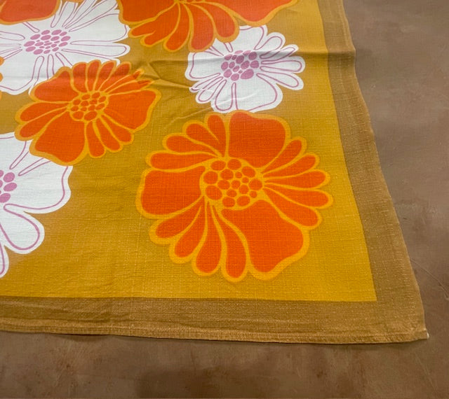 1970s  Table Cloth #F859 *Read Info*