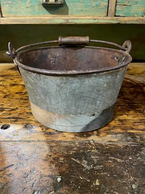 Metal Bucket    #6104