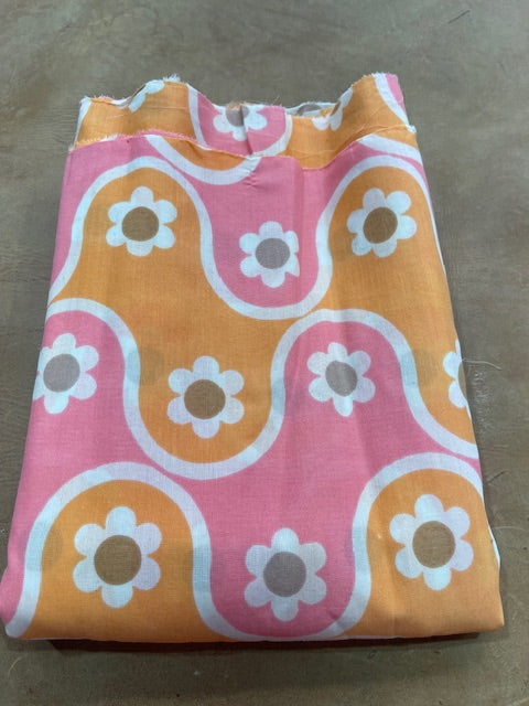 NEW - OLD 1970s Fabric  #F873  *Read Info*