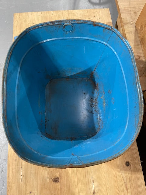 Rustic Metal Bucket    #6115