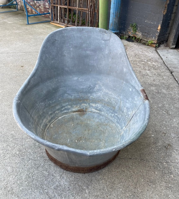 Rustic 1940s  Galvanized  Kids Bath Tub #7086