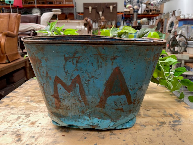 Rustic   Metal Bucket    #7096