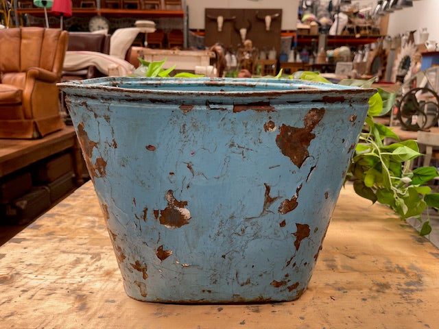 Rustic   Metal Bucket    #7097