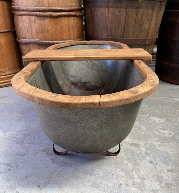 Vintage 1940s  Galvanized Bath Tub #7099