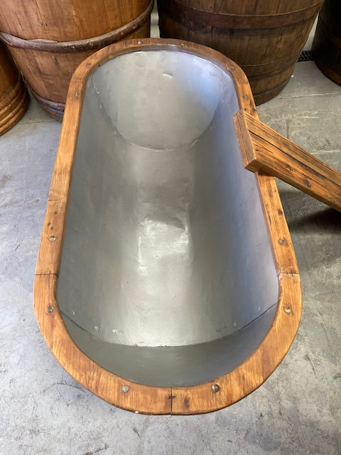 Vintage 1940s  Galvanized Bath Tub #7101