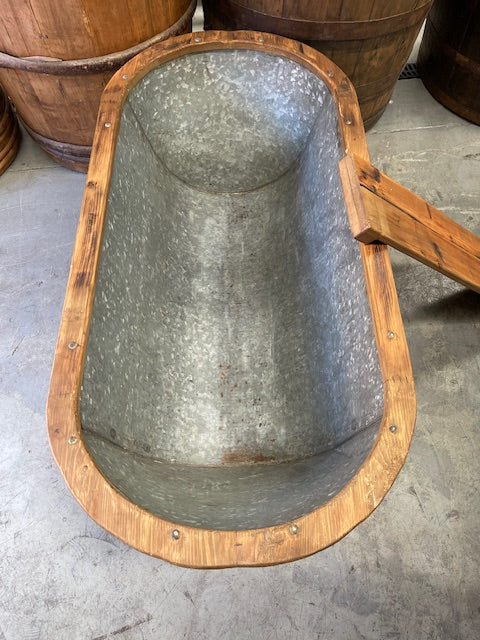 Vintage 1940s  Galvanized Bath Tub #7103