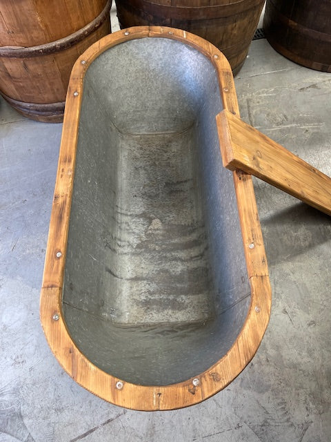Vintage 1940s  Galvanized Bath Tub #7104