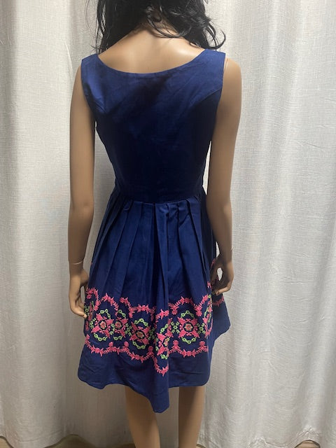 October Fest  Dirndl  Dress #W117  Includes  AUS POSTAGE