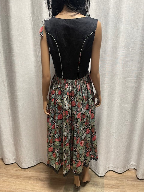 October Fest  Dirndl  Dress #W124  Includes  AUS POSTAGE